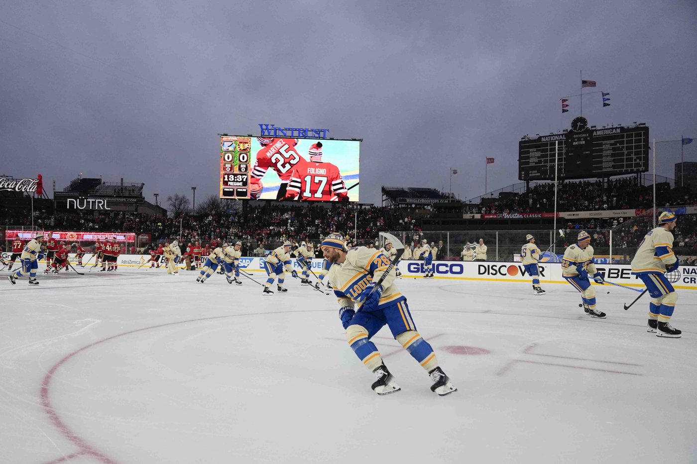 Blues have all the fun in 6-2 win over Blackhawks in outdoor Winter Classic | iNFOnews.ca