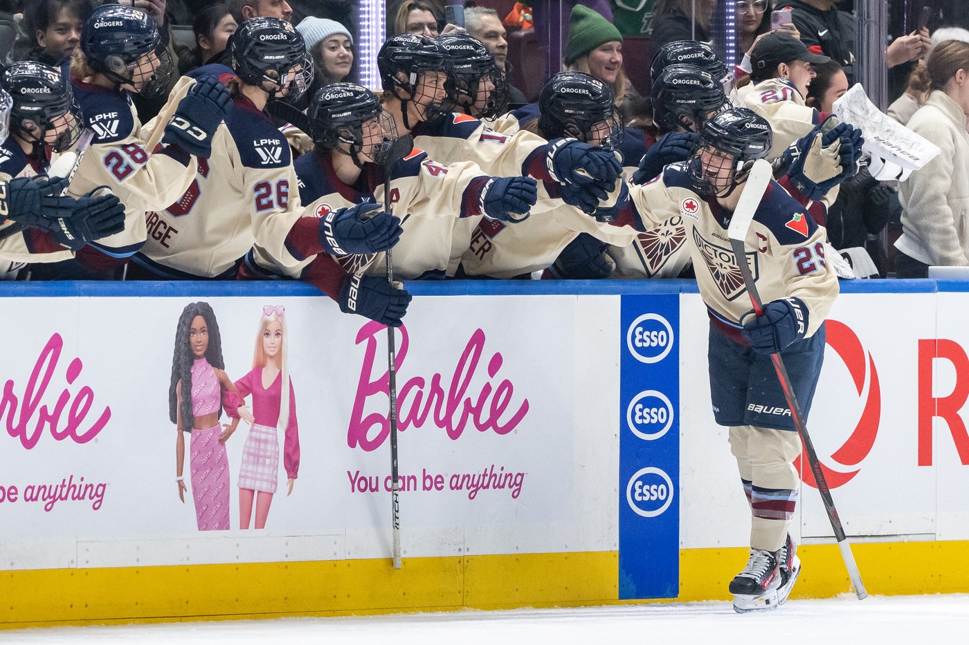 Poulin, Stacey lead the way as Victoire close PWHL pre-season with 3-2 win over Fleet | iNFOnews.ca Poulin, Stacey lead the way as Victoire close PWHL pre-season with 3-2 win over Fleet | iNFOnews.ca