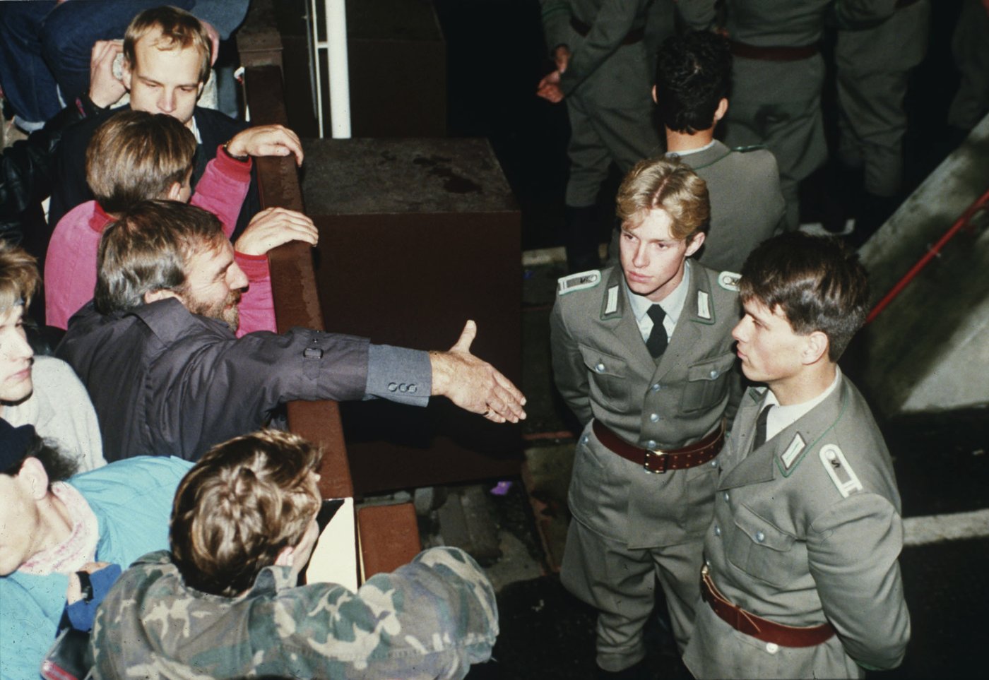 PHOTO COLLECTION: Germany Berlin Wall Anniversary | iNFOnews.ca PHOTO COLLECTION: Germany Berlin Wall Anniversary | iNFOnews.ca