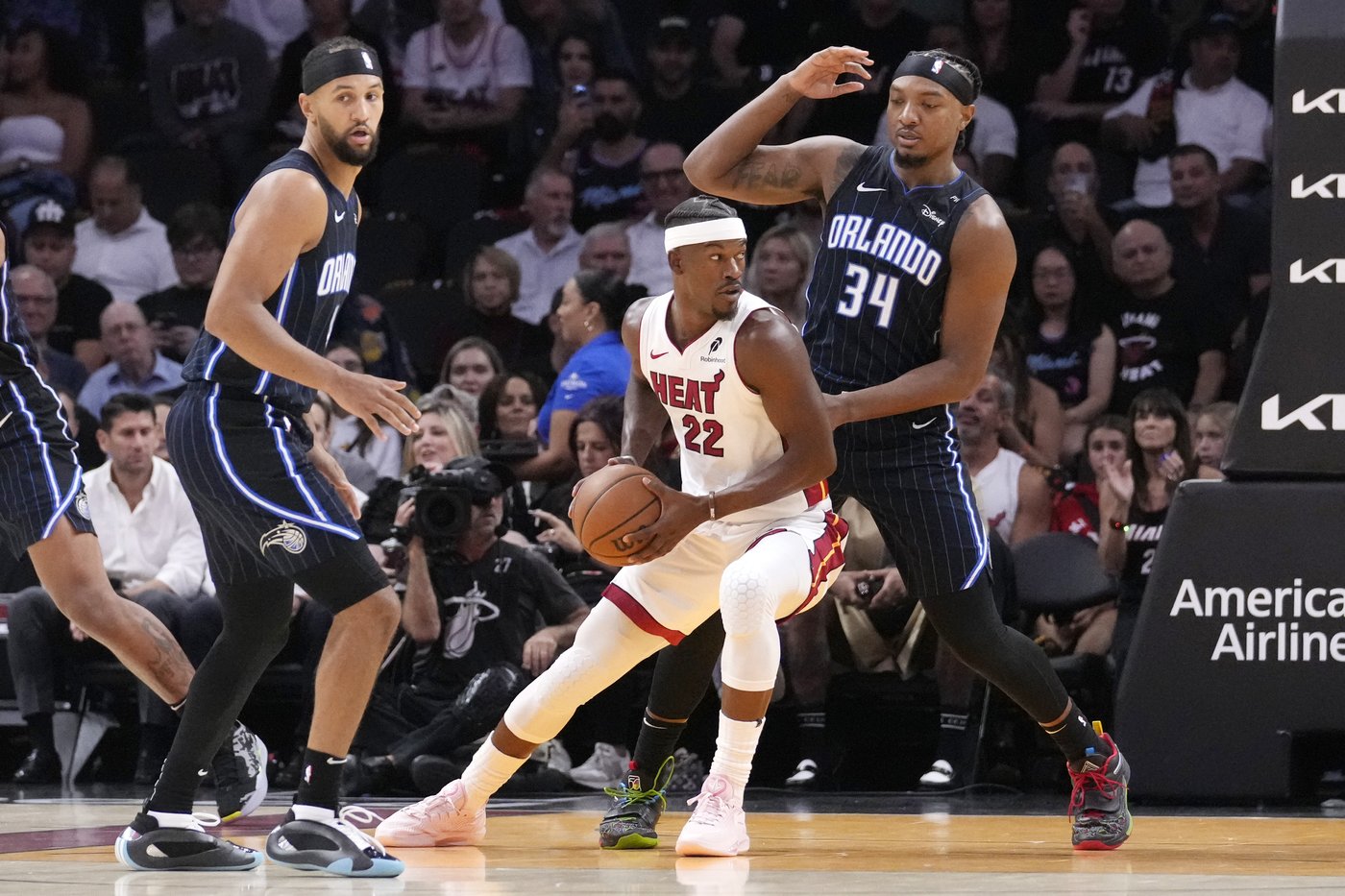 Banchero scores 33, Magic roll in 2nd half to beat Heat 116-97 on opening night | iNFOnews.ca Banchero scores 33, Magic roll in 2nd half to beat Heat 116-97 on opening night | iNFOnews.ca
