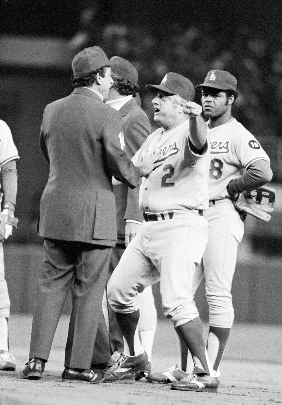 Yankees vs Dodgers: The World Series' most frequent rivalry through the years | iNFOnews.ca
