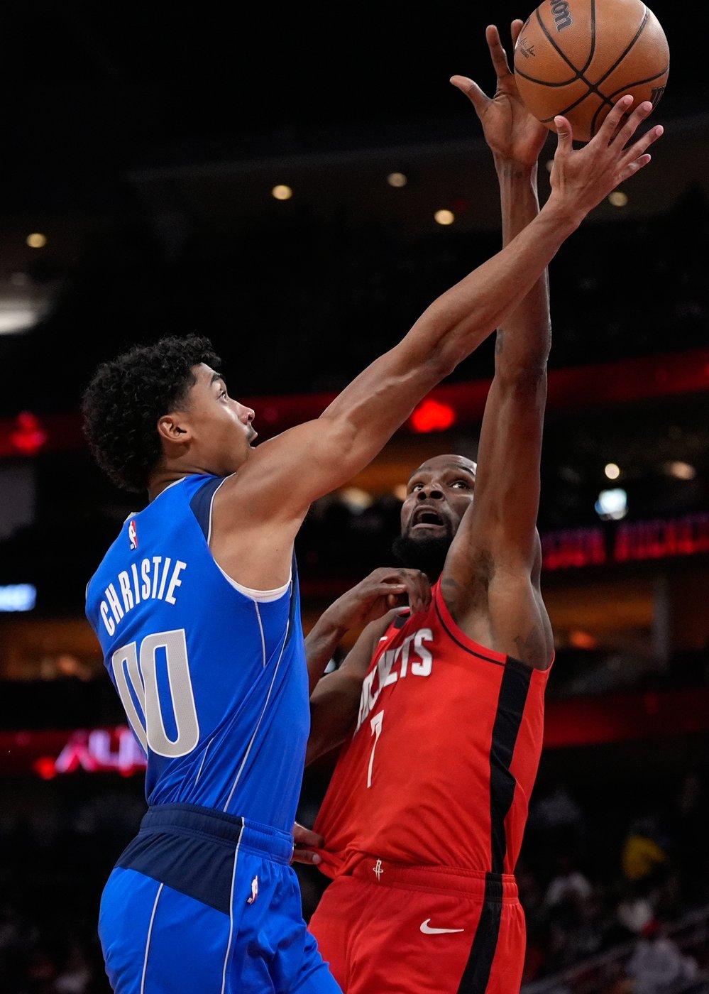 Amen Thompson scores a season-high 27 points to lead Rockets to fourth straight win | iNFOnews.ca Amen Thompson scores a season-high 27 points to lead Rockets to fourth straight win | iNFOnews.ca