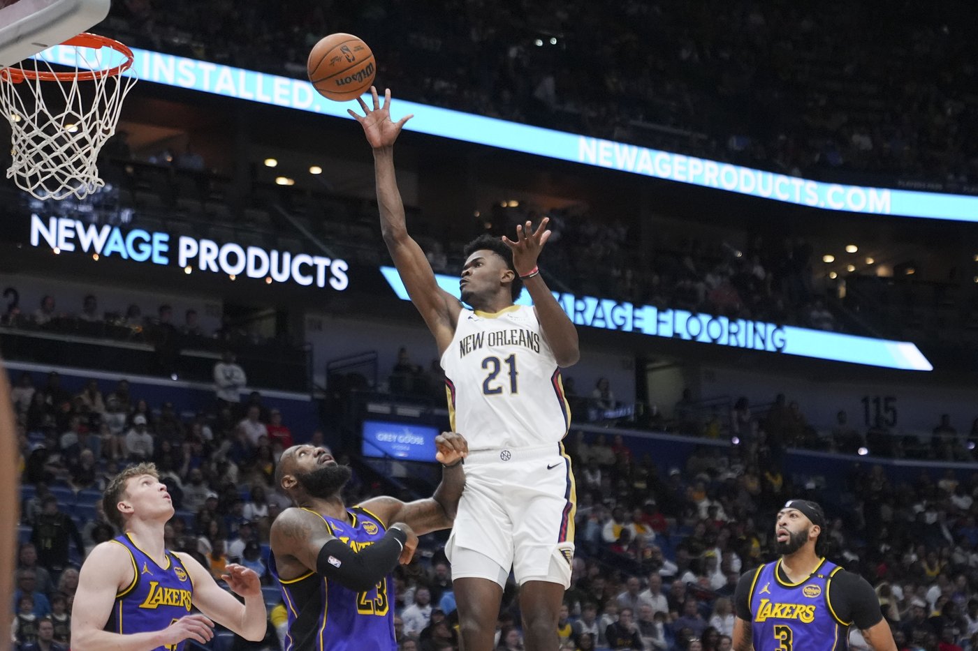 Anthony Davis has 31 points and 14 rebounds to lead Lakers past the Pelicans 104-99 | iNFOnews.ca