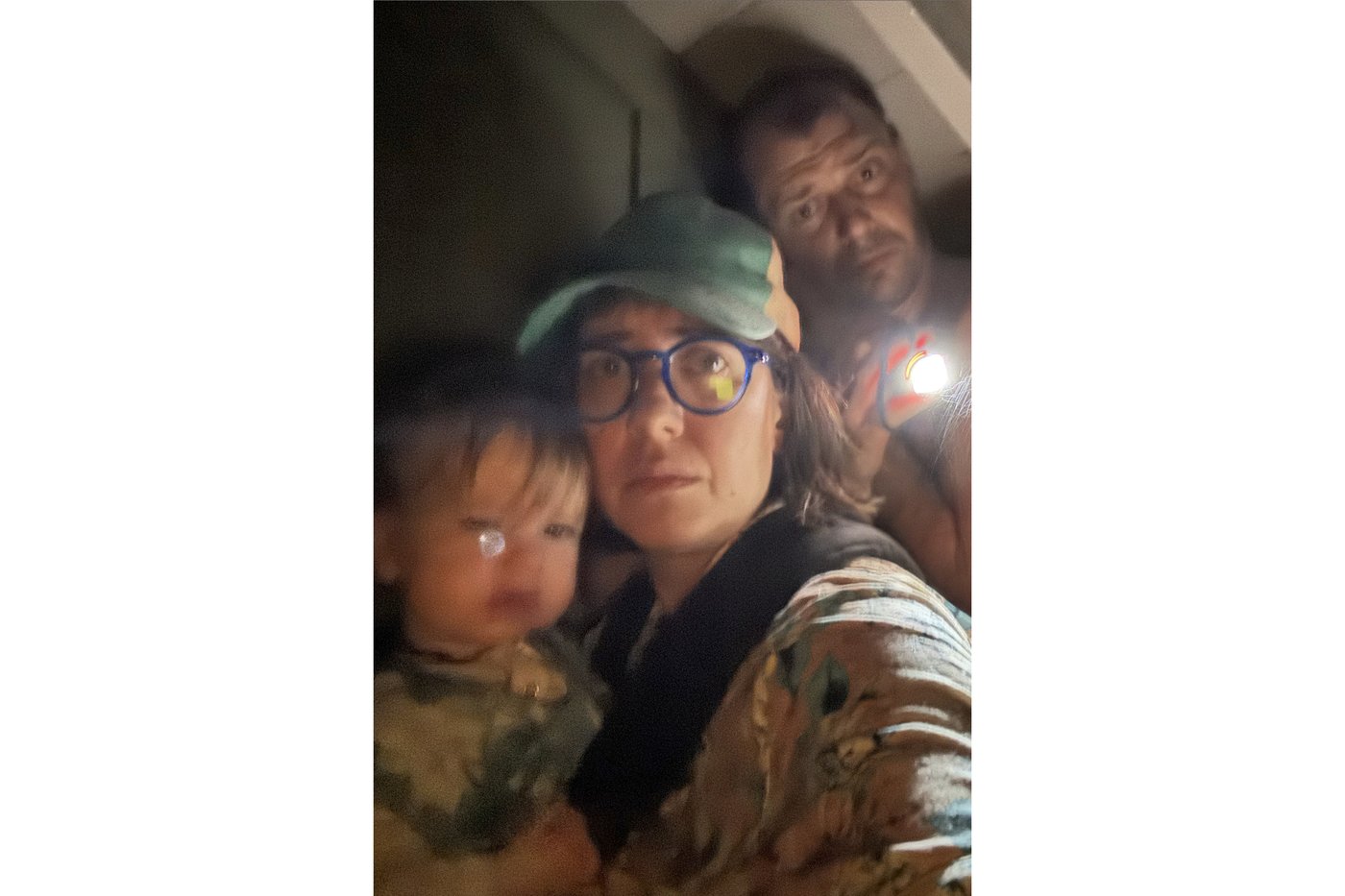 A Texas family clung to life on their roof, capturing the terrifying flooding in photos and video | iNFOnews.ca