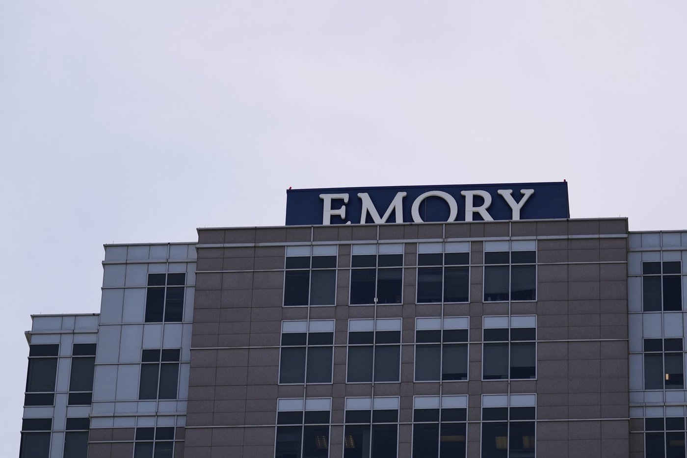 Hospital tells family brain-dead Georgia woman must carry fetus to birth because of abortion ban | iNFOnews.ca