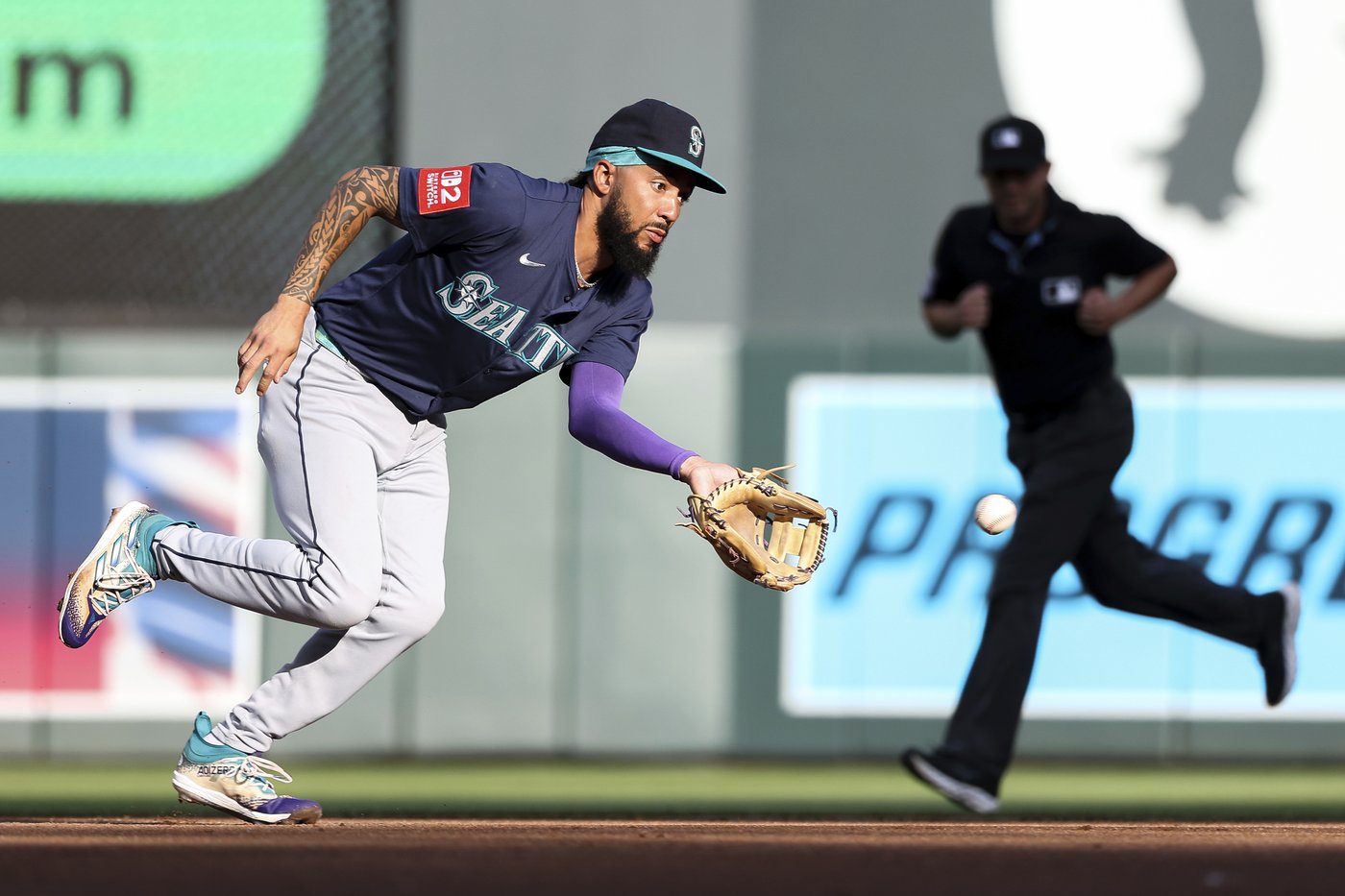 Raleigh hits one of Seattle's four homers as Mariners romp over Twins 11-2 | iNFOnews.ca Raleigh hits one of Seattle's four homers as Mariners romp over Twins 11-2 | iNFOnews.ca