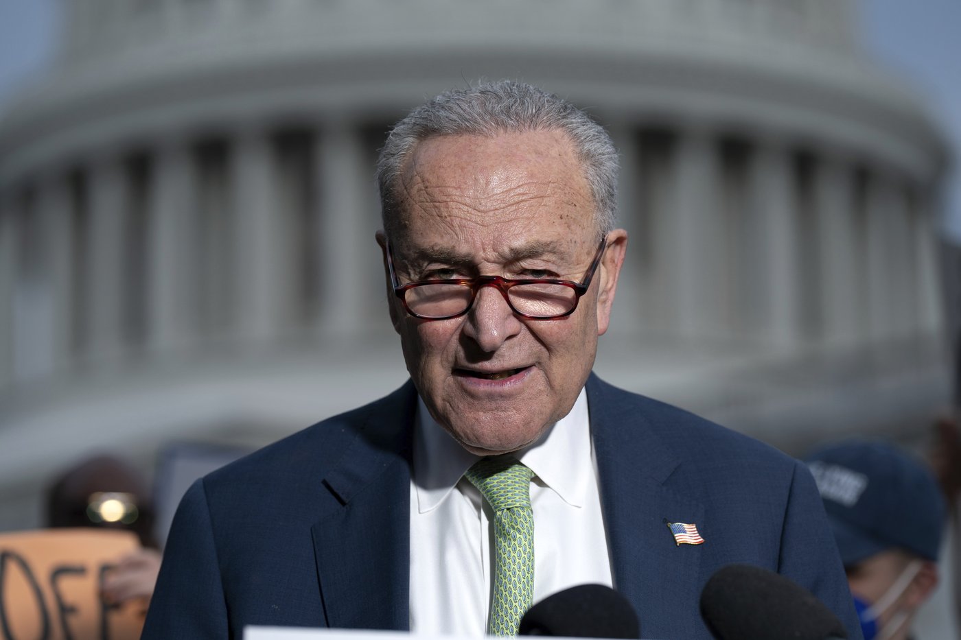 Schumer is vowing to hold up Justice Department nominees for answers about luxury plane from Qatar | iNFOnews.ca Schumer is vowing to hold up Justice Department nominees for answers about luxury plane from Qatar | iNFOnews.ca