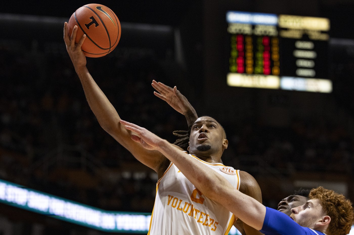 Lanier and Zeigler lead No. 1 Tennessee past upset-minded Middle Tennessee 82-64 | iNFOnews.ca Lanier and Zeigler lead No. 1 Tennessee past upset-minded Middle Tennessee 82-64 | iNFOnews.ca
