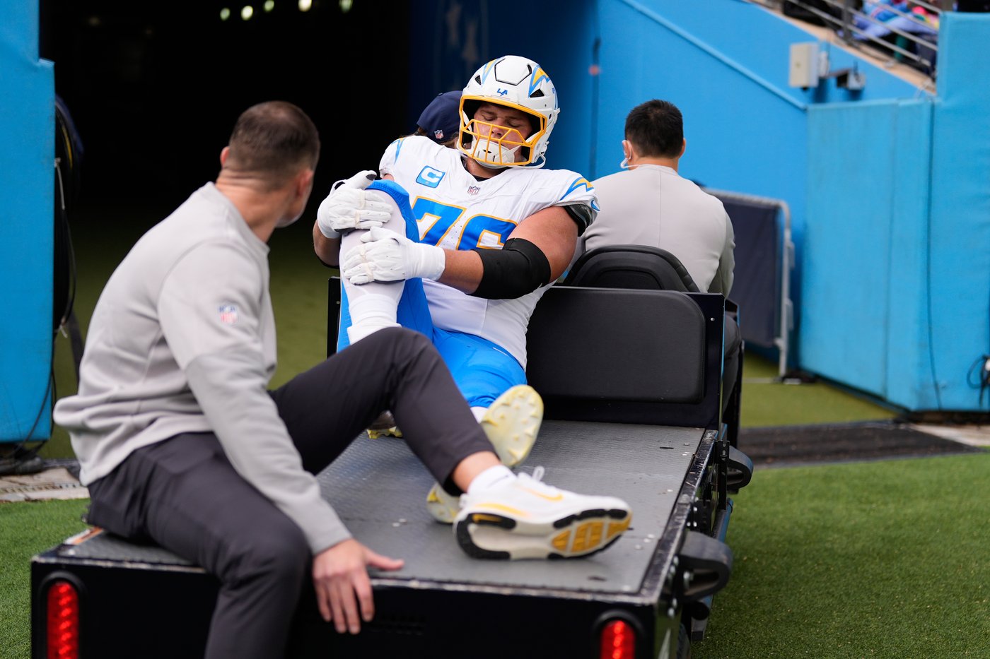 Chargers' season at risk as injuries turn offensive line from strength to weakness | iNFOnews.ca
