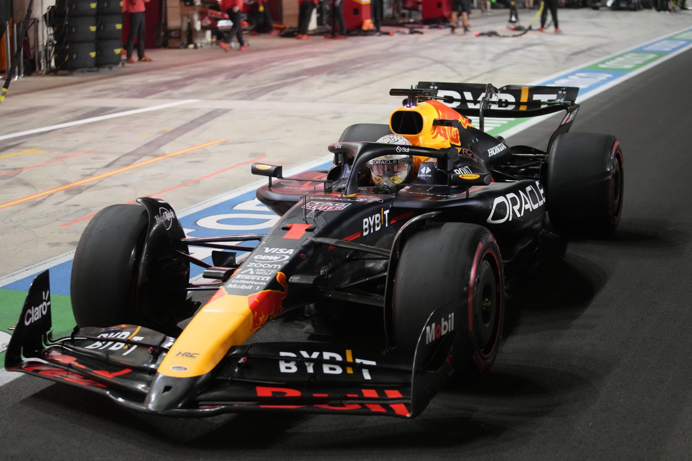 Norris defies orders to help Piastri and Verstappen loses the Qatar pole to Russell | iNFOnews.ca Norris defies orders to help Piastri and Verstappen loses the Qatar pole to Russell | iNFOnews.ca