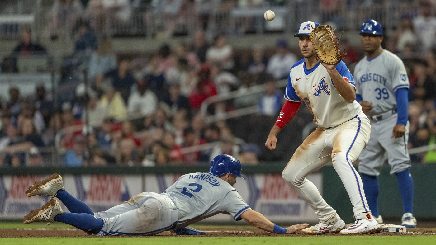 D'Arnaud hits a walk-off homer as Braves keep up their playoff push with a 2-1 win over Royals | iNFOnews.ca