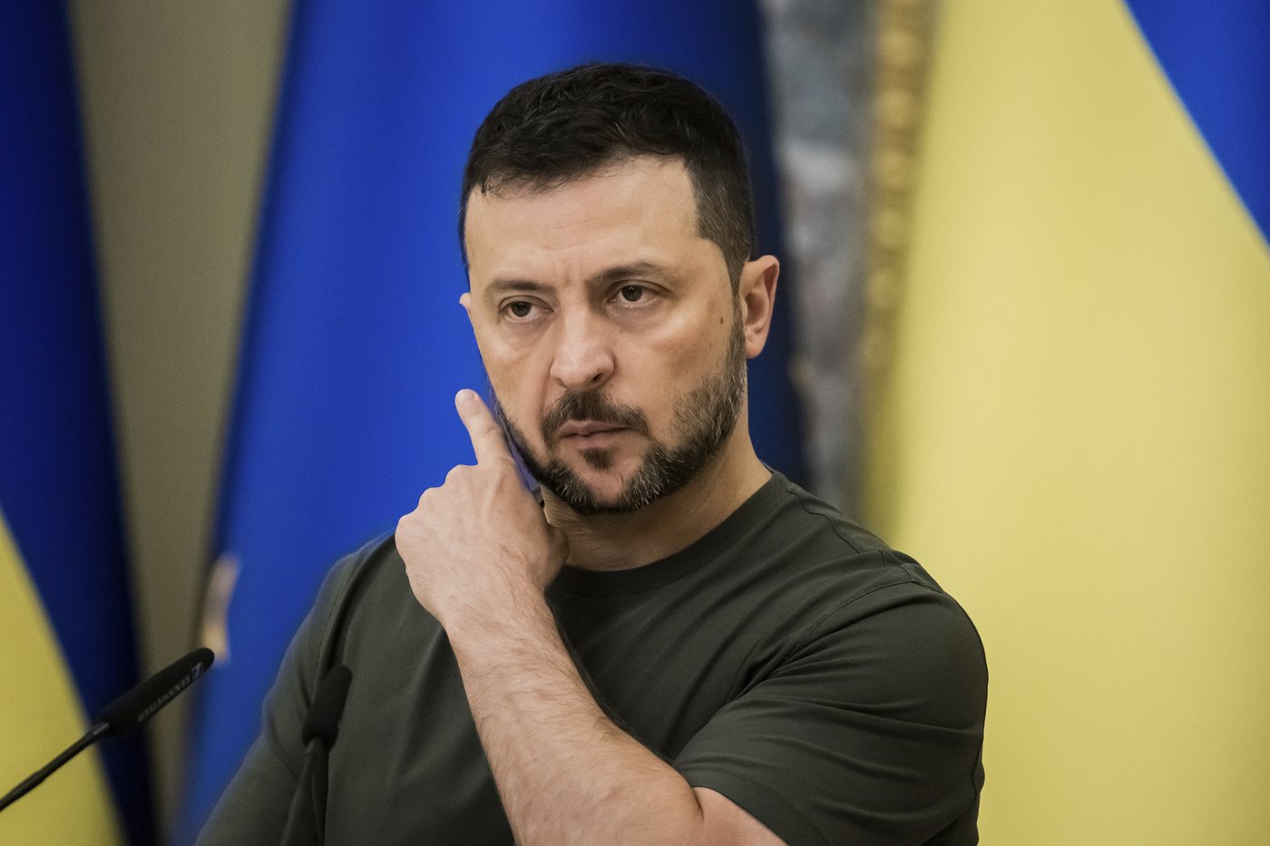 Zelenskyy hopes for quick US action as more arms depots are hit in Russia | iNFOnews.ca Zelenskyy hopes for quick US action as more arms depots are hit in Russia | iNFOnews.ca