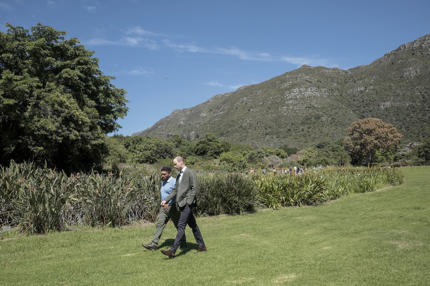 Prince William, in biodegradable sneakers, attends his Earthshot environment awards in South Africa | iNFOnews.ca Prince William, in biodegradable sneakers, attends his Earthshot environment awards in South Africa | iNFOnews.ca