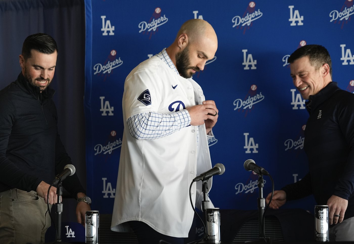 Scott's $72 million, 4-year contract finalized by Dodgers, who spent $452 million on 8 players | iNFOnews.ca