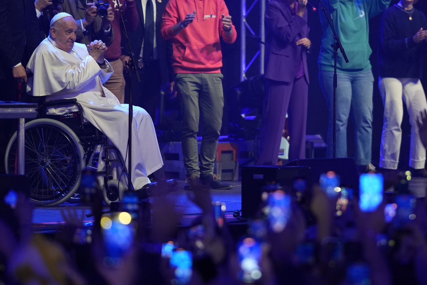 Pope wraps troubled visit to Belgium by beatifying 17th century mystic during sunny stadium Mass | iNFOnews.ca Pope wraps troubled visit to Belgium by beatifying 17th century mystic during sunny stadium Mass | iNFOnews.ca