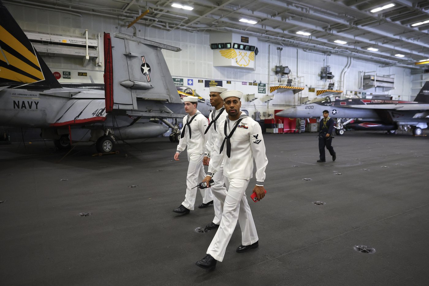 Trump turns to outsider to shake up Navy, but his lack of military experience raises concerns | iNFOnews.ca Trump turns to outsider to shake up Navy, but his lack of military experience raises concerns | iNFOnews.ca
