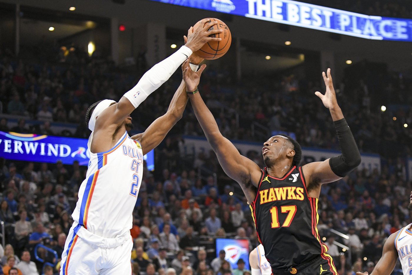 Gilgeous-Alexander's 35 points help Thunder pull away for 128-104 win over Hawks | iNFOnews.ca