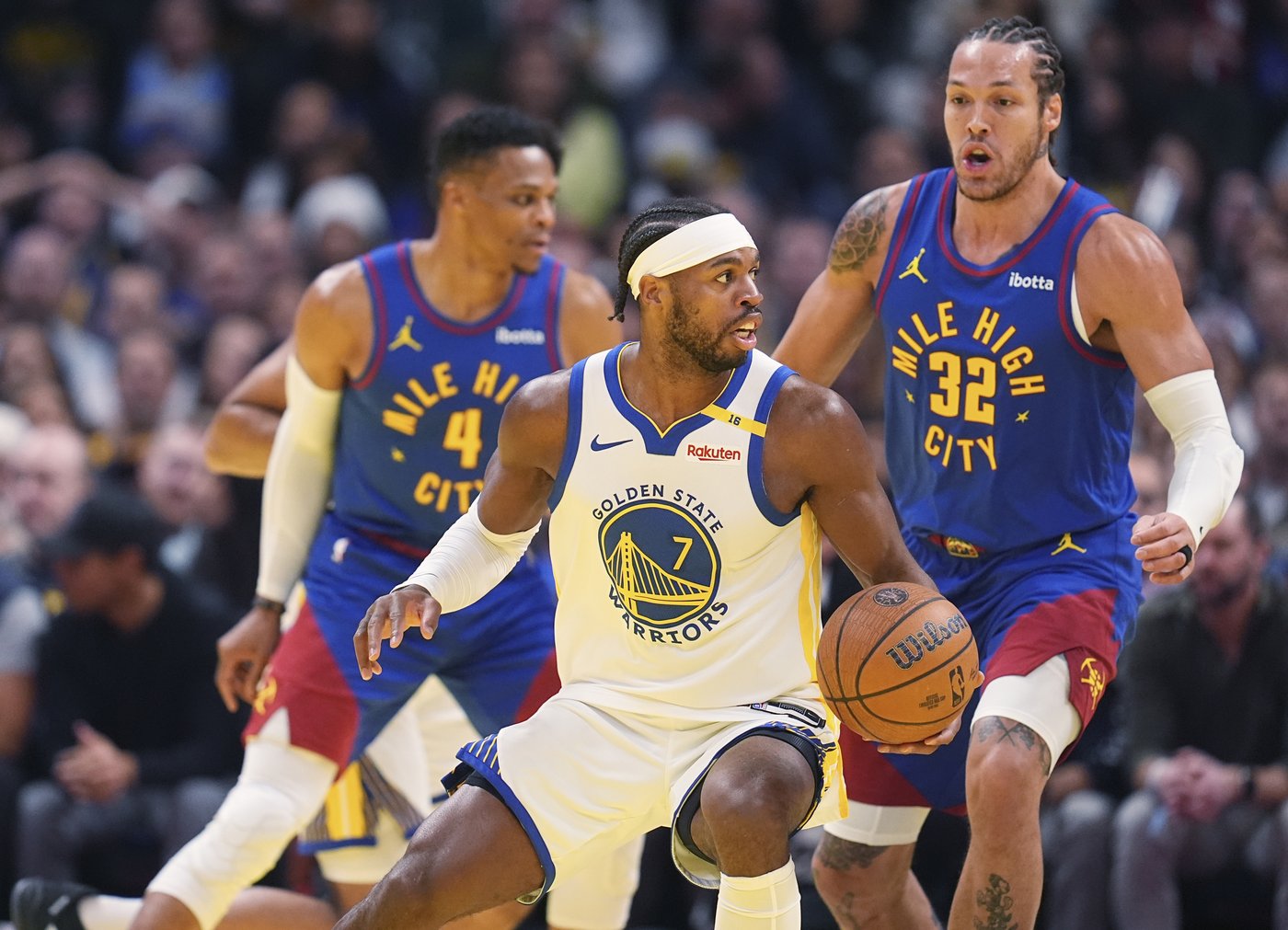 Jokic scores 38 points and helps Nuggets mount a late comeback to beat Warriors 119-115 | iNFOnews.ca