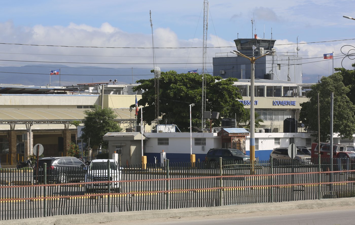 Haiti's main international airport reopens one month after gang violence forced it to close | iNFOnews.ca