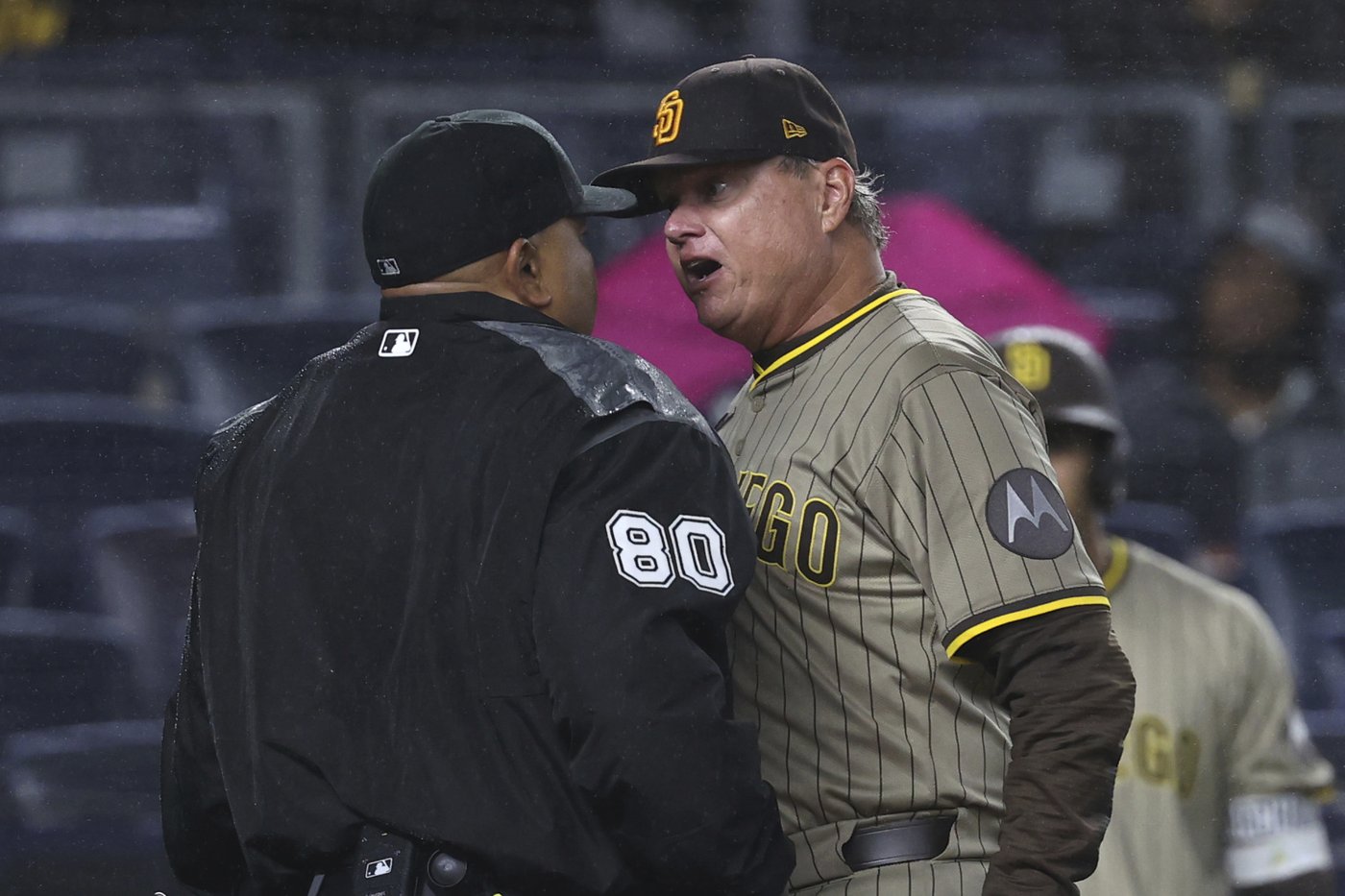 Machado and Bogaerts lead 8th-inning rally as Padres beat Yankees 4-3 for 6th straight win | iNFOnews.ca