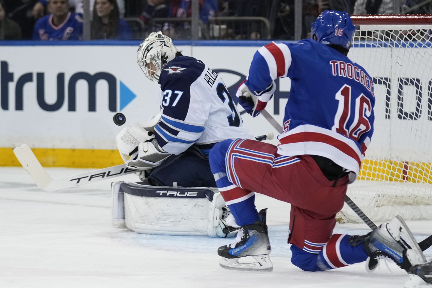 Scheifele and Connor each score twice and Jets down Rangers 6-3 | iNFOnews.ca