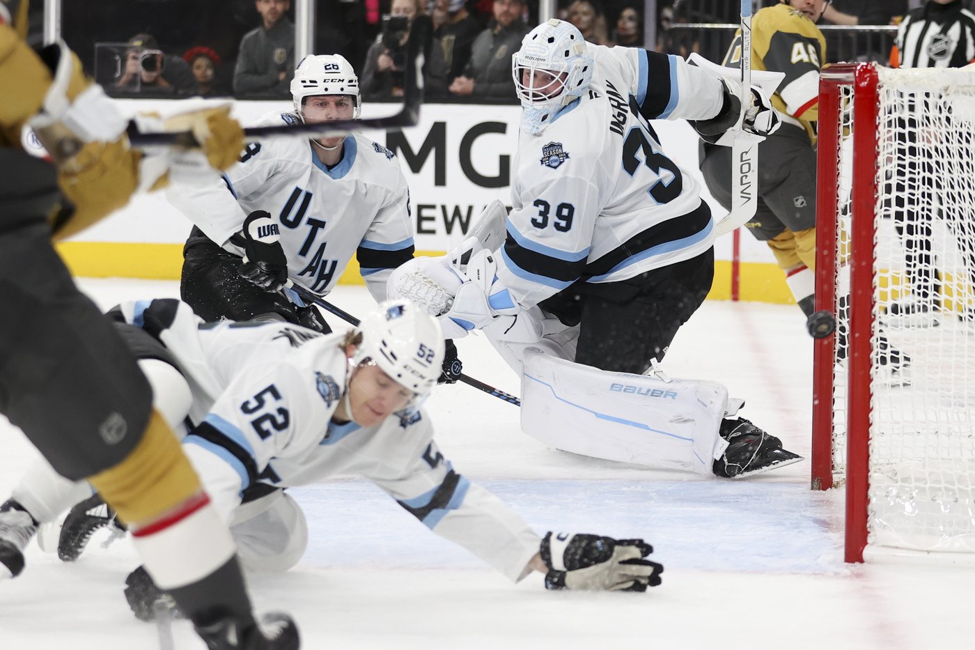 Howden's OT goal beats Utah 4-3 and keep Golden Knights perfect at home | iNFOnews.ca