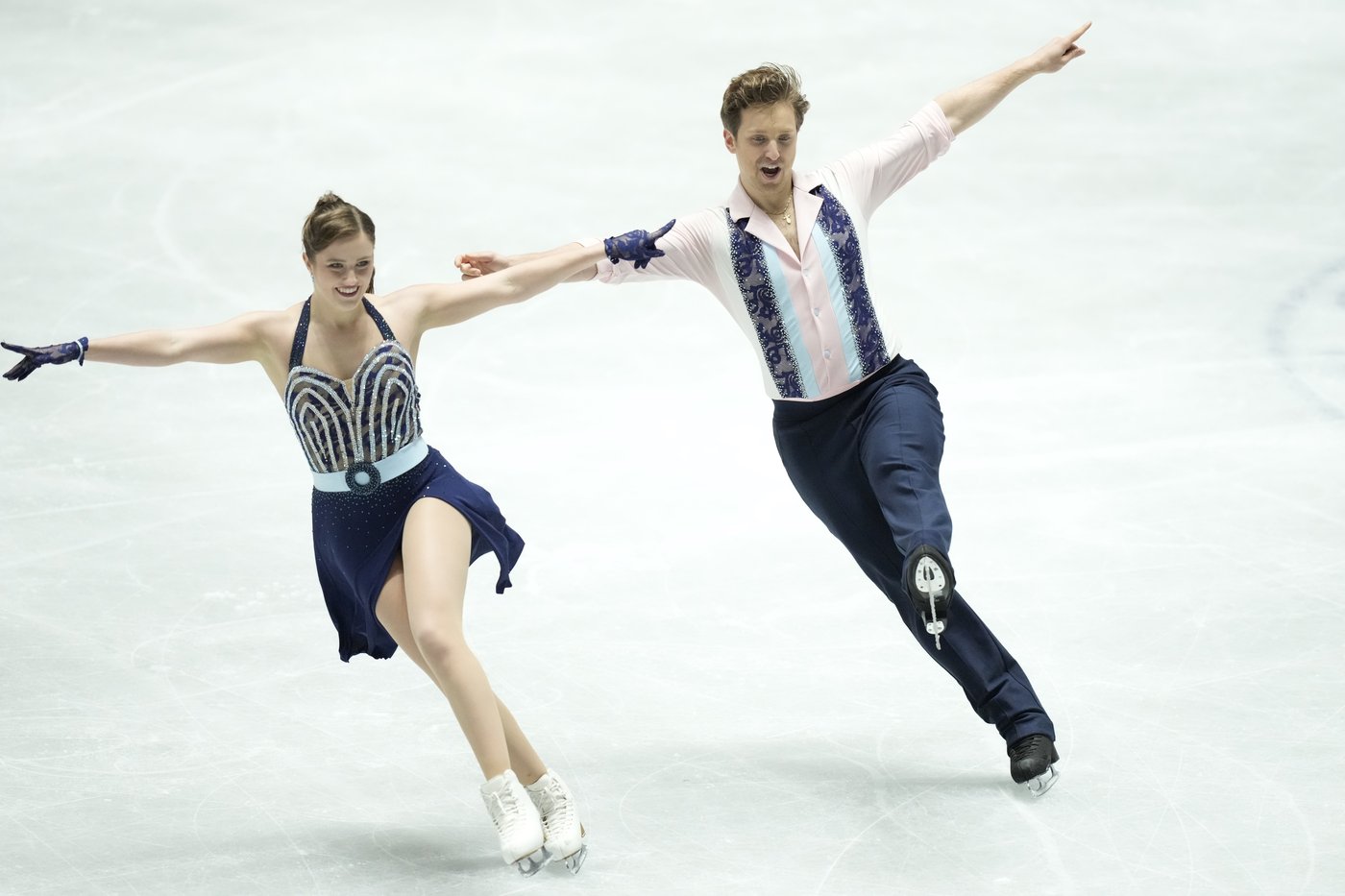 Kagiyama and Sakamoto lead Japanese sweep of men’s and women's short programs at NHK Trophy | iNFOnews.ca