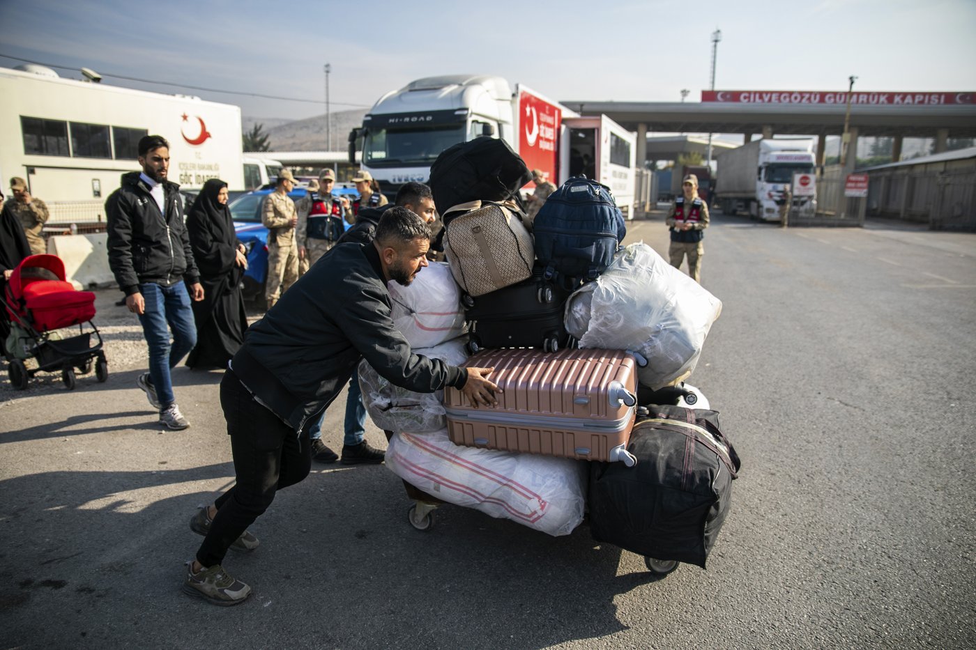 The warm Turkish welcome for refugees is ending and Syrians are worried | iNFOnews.ca The warm Turkish welcome for refugees is ending and Syrians are worried | iNFOnews.ca