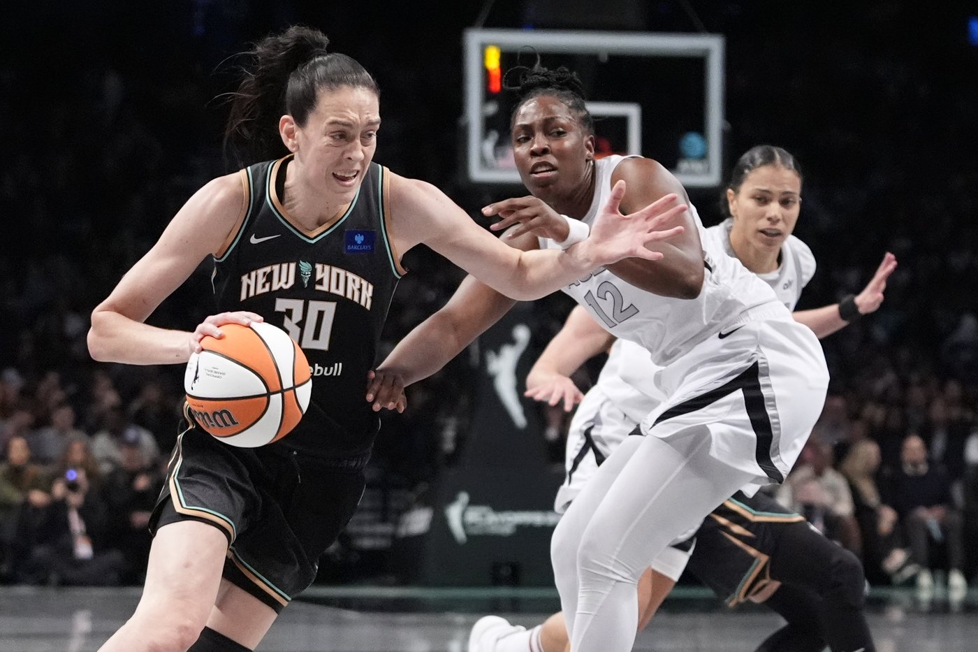 Liberty top Aces 88-84 to take a 2-0 lead in the WNBA semifinals and put the champs on the brink | iNFOnews.ca Liberty top Aces 88-84 to take a 2-0 lead in the WNBA semifinals and put the champs on the brink | iNFOnews.ca