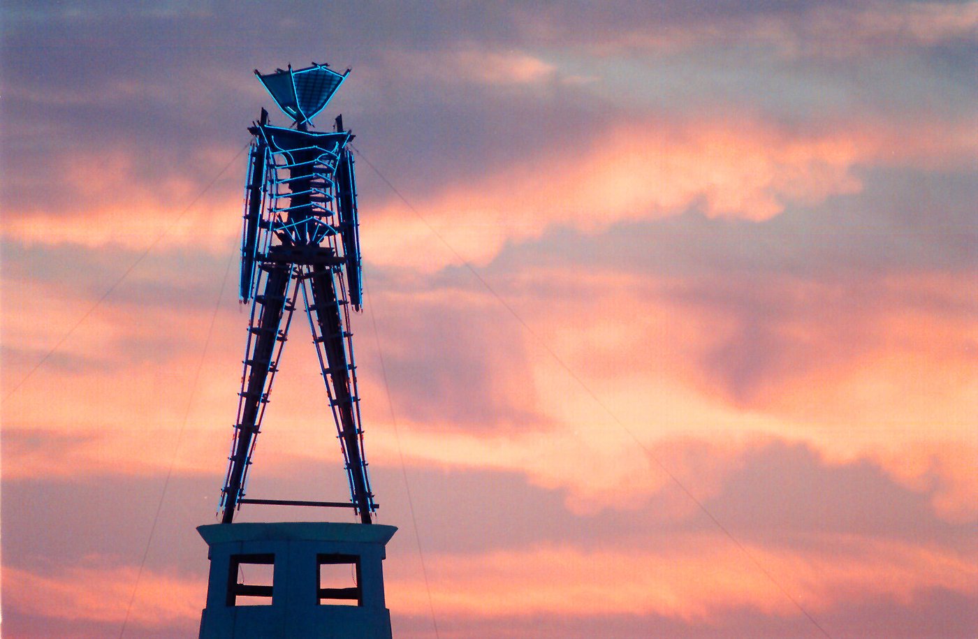 Man is found dead at annual Burning Man festival in Nevada, a sheriff's office says | iNFOnews.ca