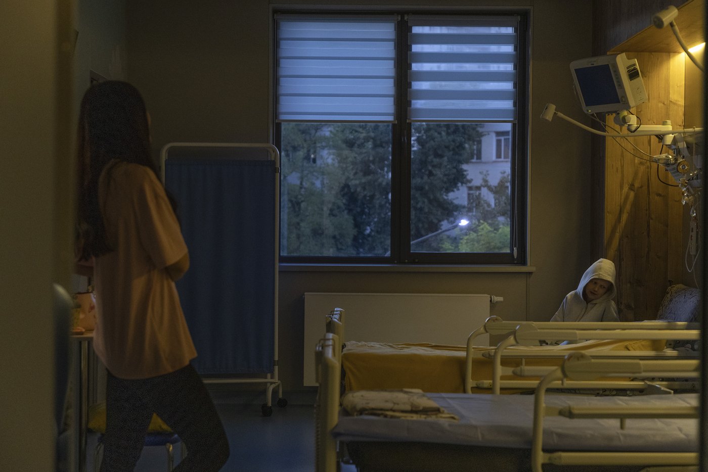 Hospital clowns bring joy to young Ukrainian cancer patients who survived Russian missile attack | iNFOnews.ca Hospital clowns bring joy to young Ukrainian cancer patients who survived Russian missile attack | iNFOnews.ca