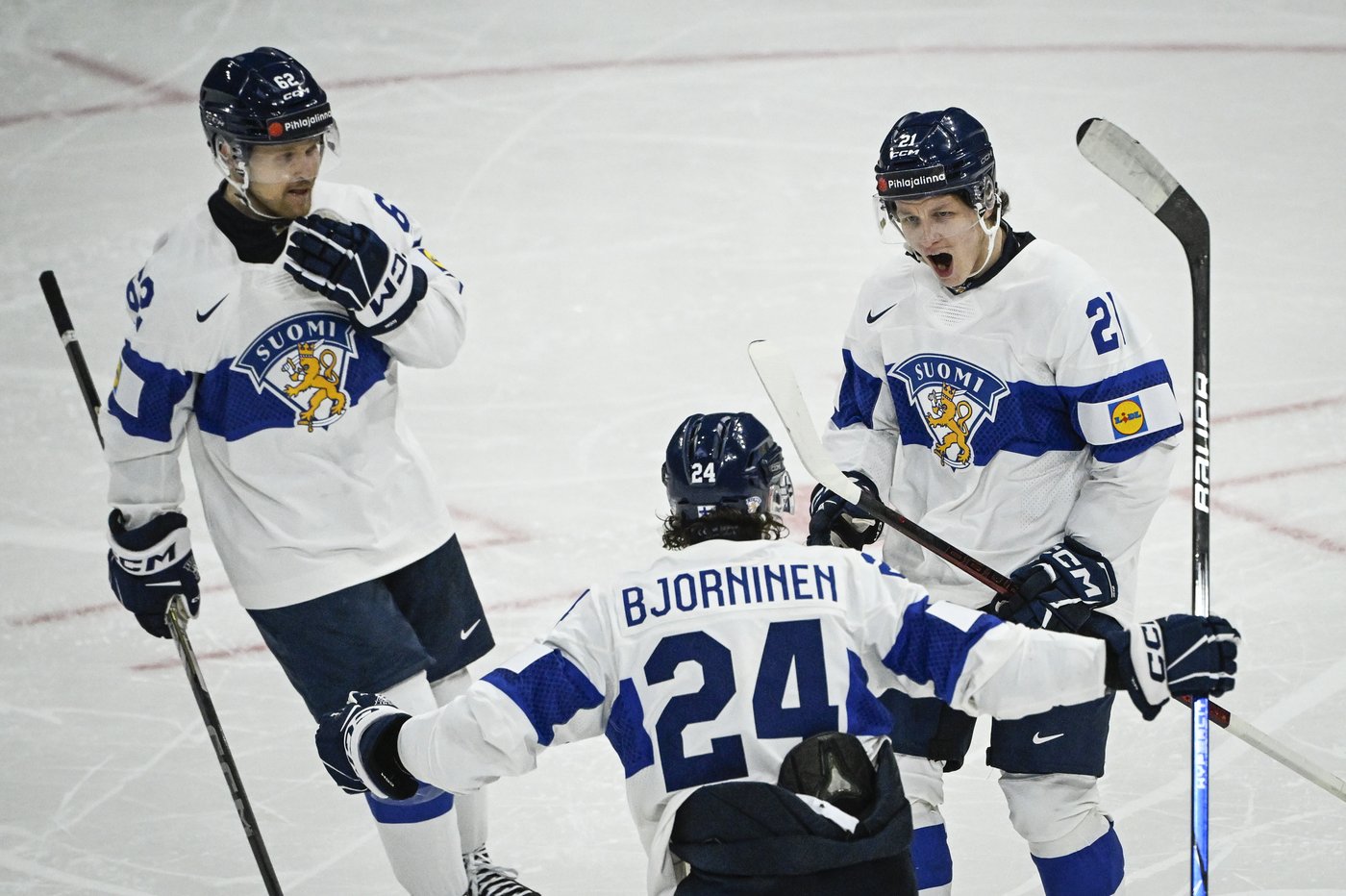 Finland downs Canada in shootout at ice hockey worlds and Czechs stay unbeaten | iNFOnews.ca