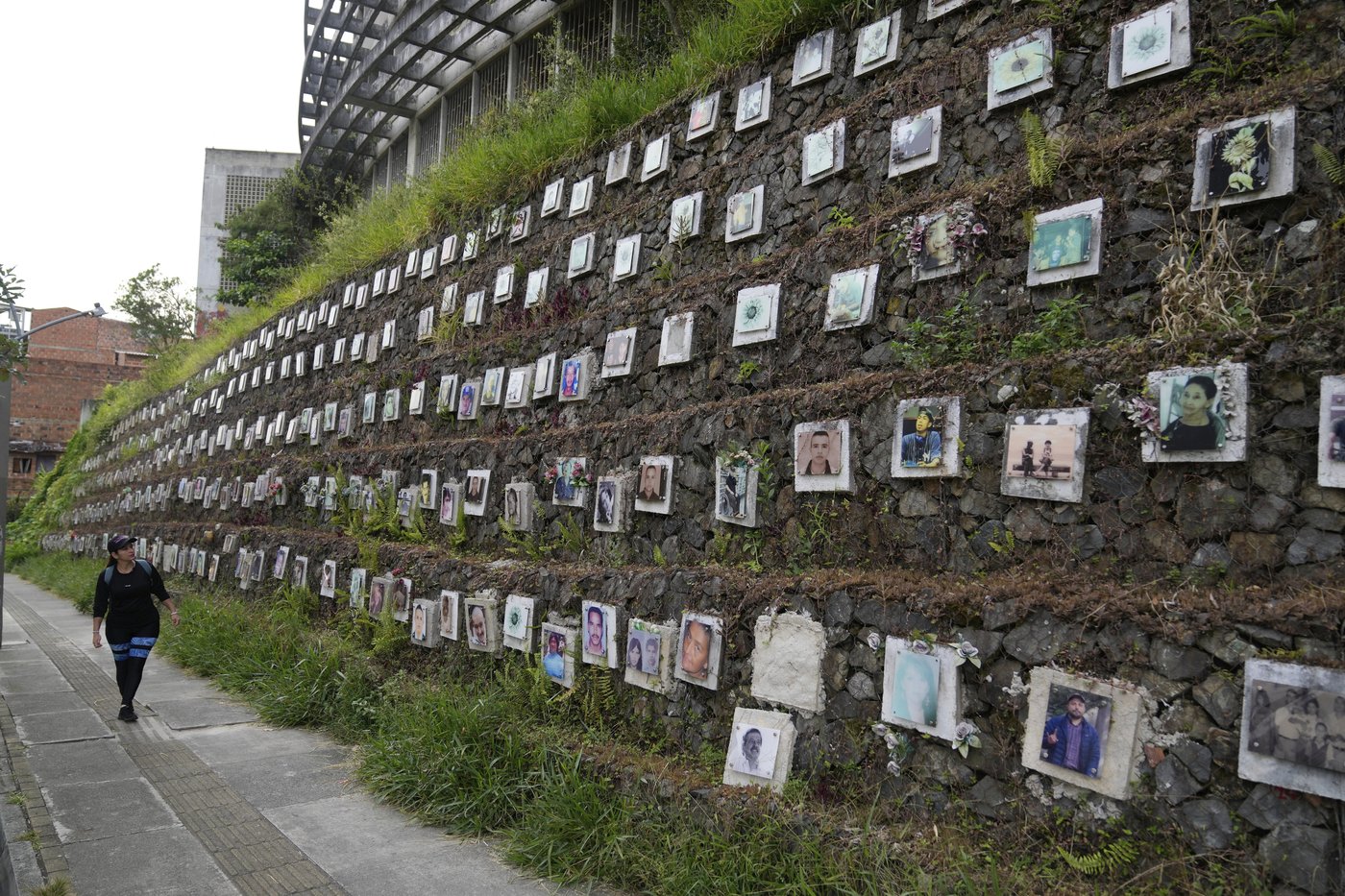 They dug for decades for Colombia’s disappeared and now they are a national symbol | iNFOnews.ca