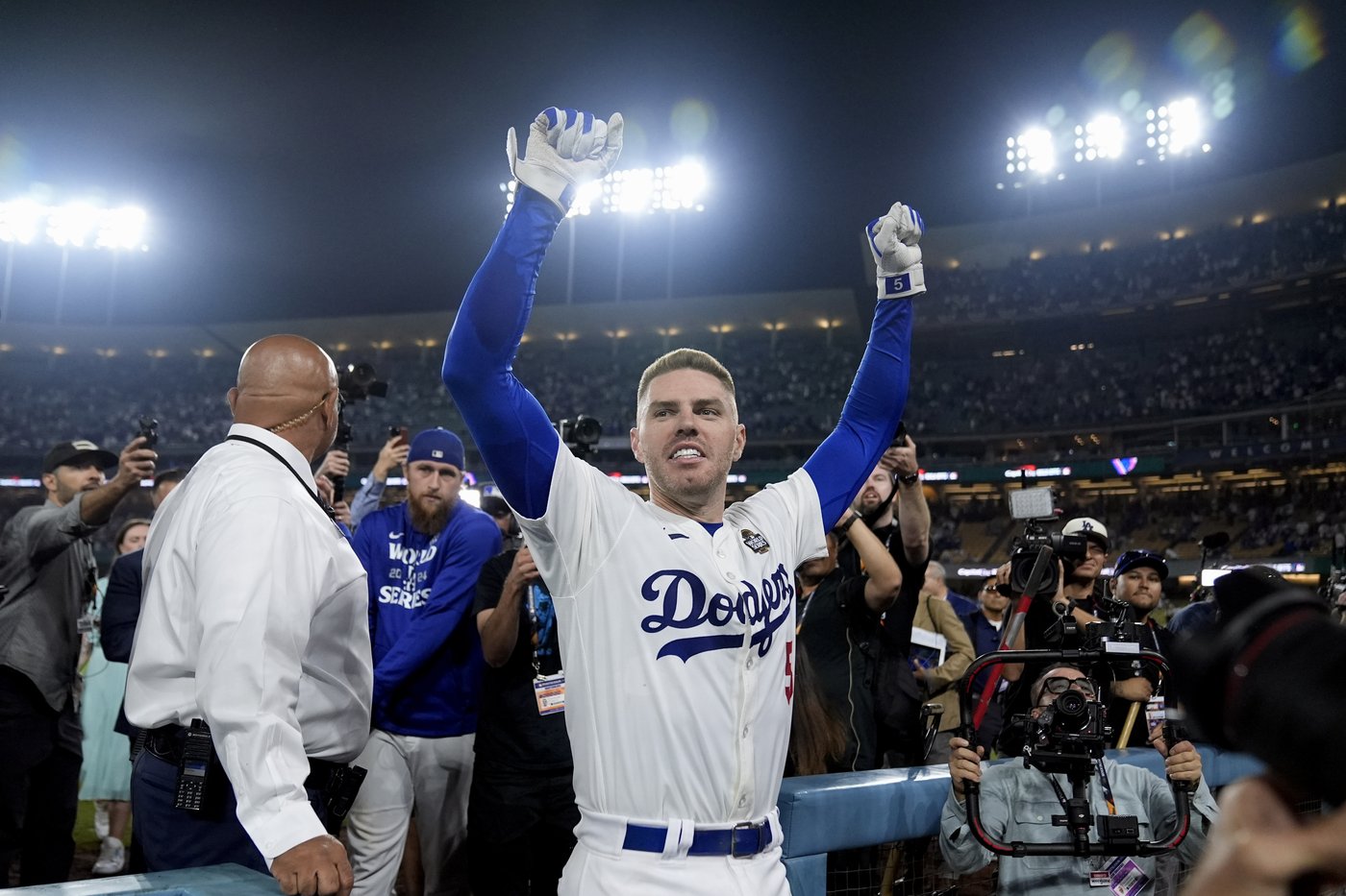 Freddie Freeman's World Series grand slam sparks a joyous family moment in a difficult year | iNFOnews.ca Freddie Freeman's World Series grand slam sparks a joyous family moment in a difficult year | iNFOnews.ca