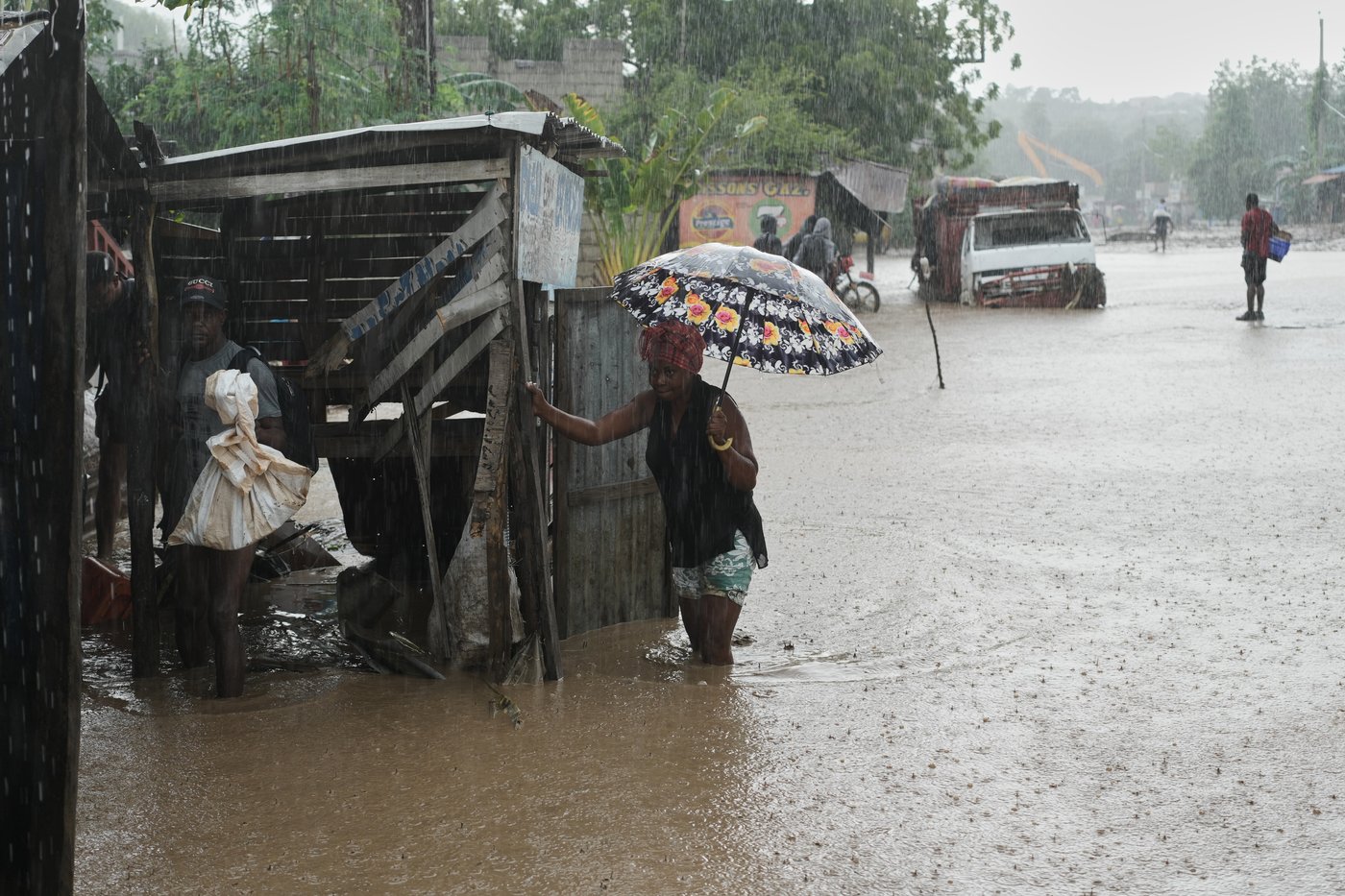Hurricane death toll rises to 43 in Haiti as aid pours in across the northern Caribbean | iNFOnews.ca Hurricane death toll rises to 43 in Haiti as aid pours in across the northern Caribbean | iNFOnews.ca
