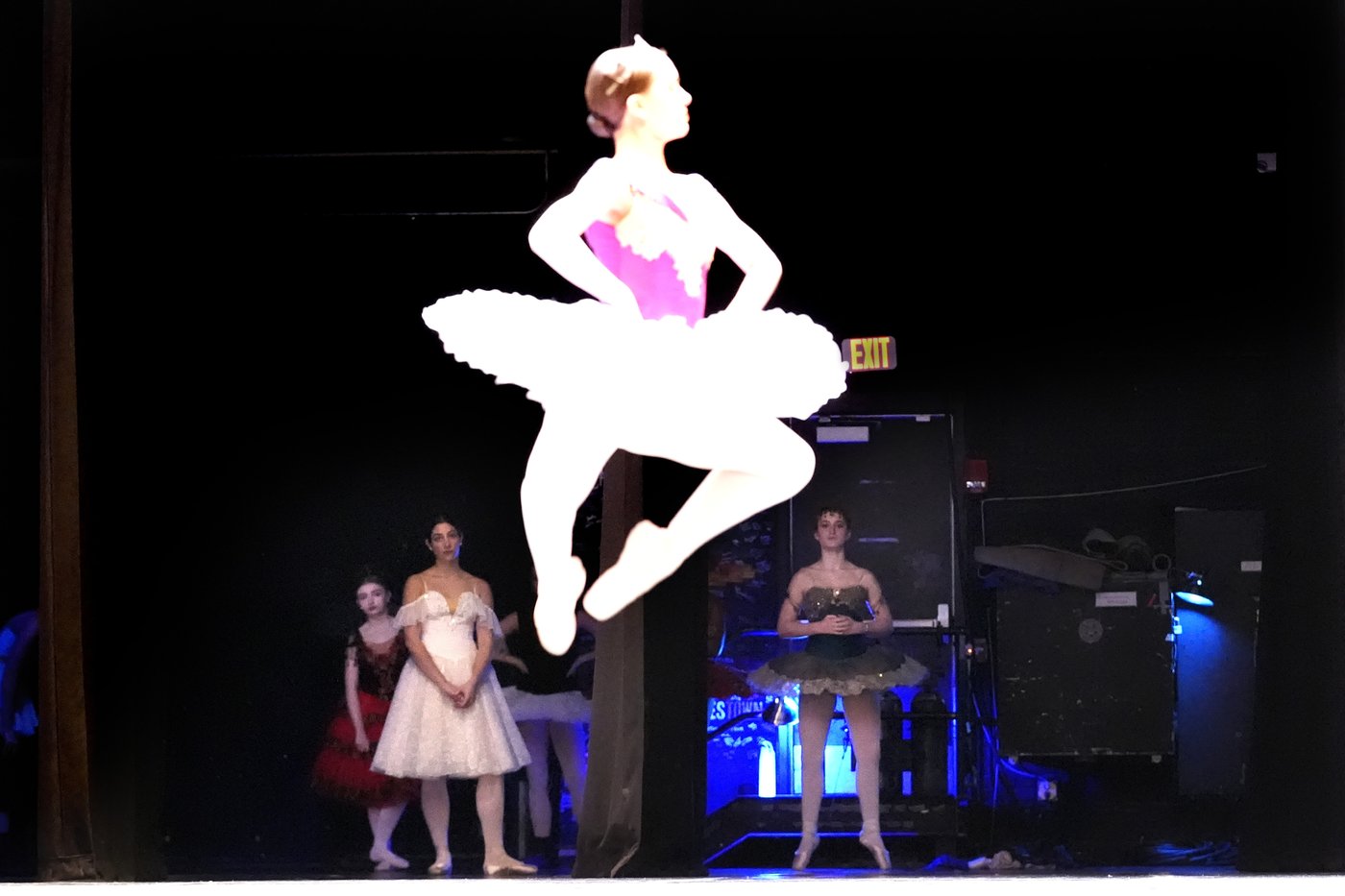 Teen dancers descend on Massachusetts to compete in the "American Idol" of ballet | iNFOnews.ca