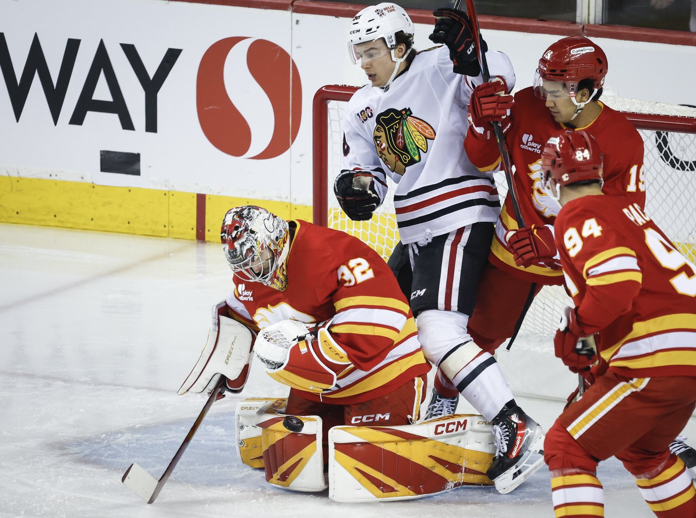 'Elite talent': Blackhawks star Connor Bedard puts on show in Calgary | iNFOnews.ca