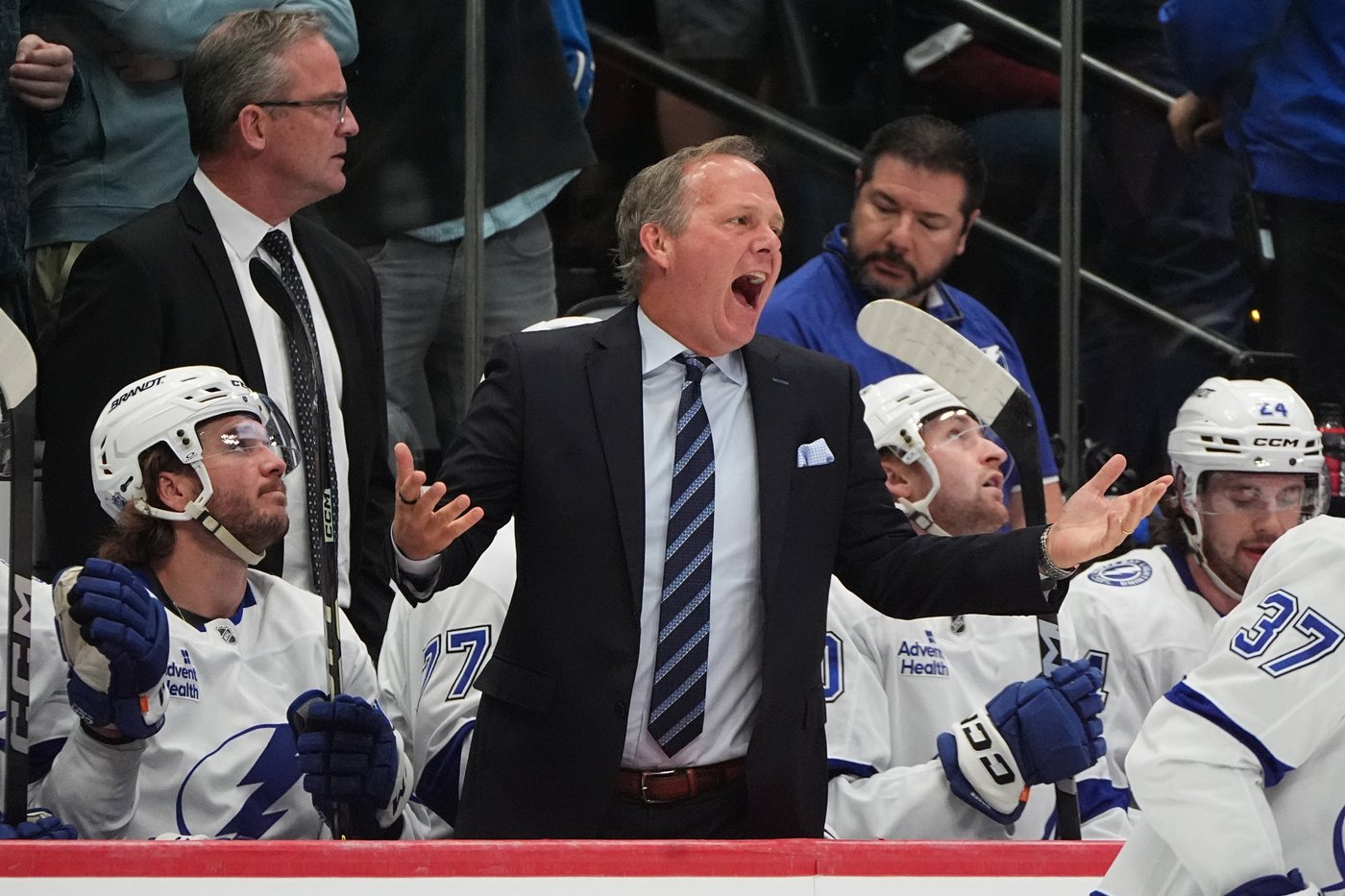 Olofsson, Wedgewood lead Avalanche past Lightning 3-2 in rematch of 2022 final | iNFOnews.ca