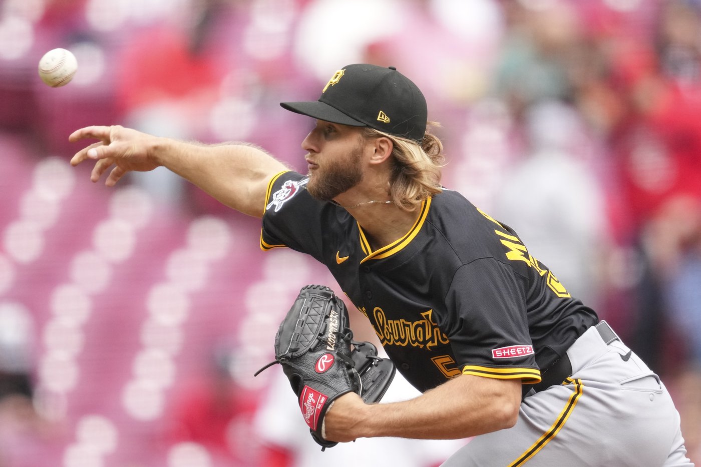 Hunter Greene pitches 7 crisp innings as the Reds blank the Pirates 4-0 | iNFOnews.ca