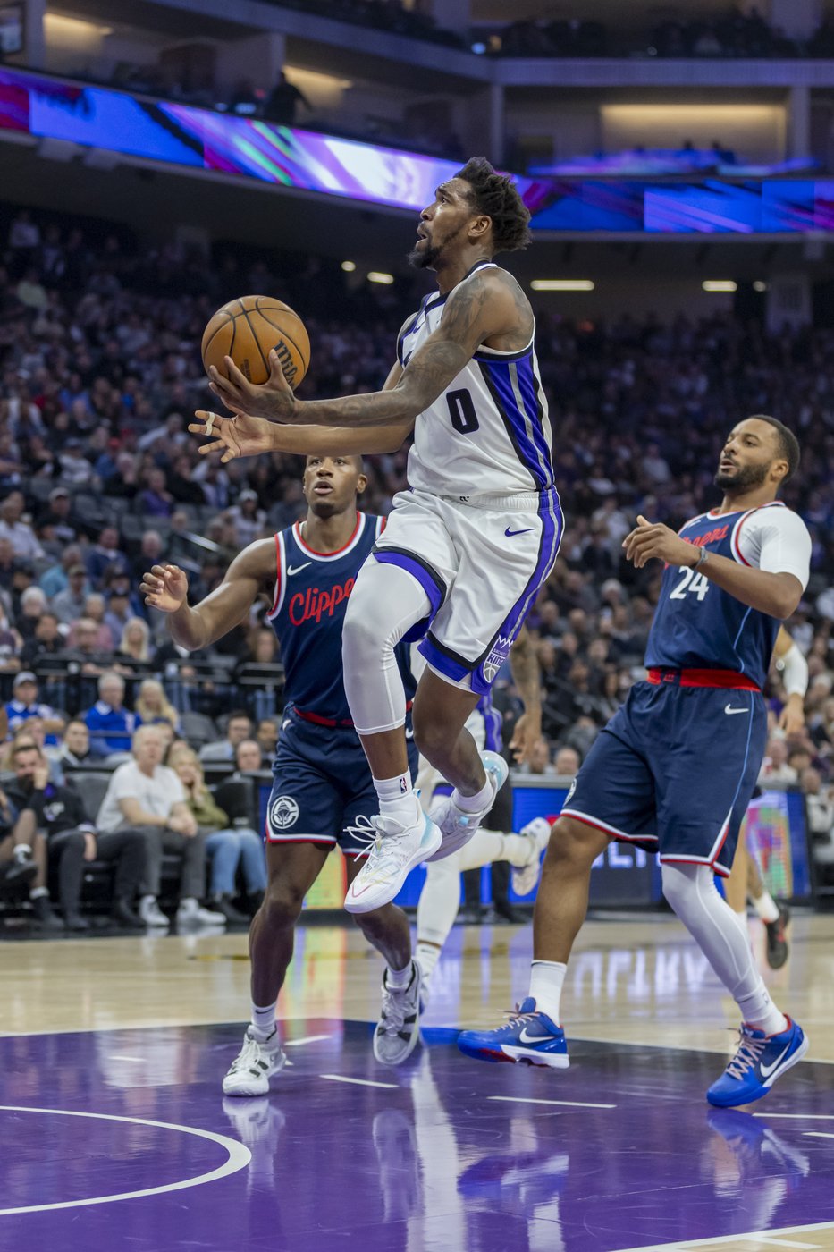 Norman Powell has 31 points and 12 rebounds as the Clippers hold off the Kings 107-98 | iNFOnews.ca