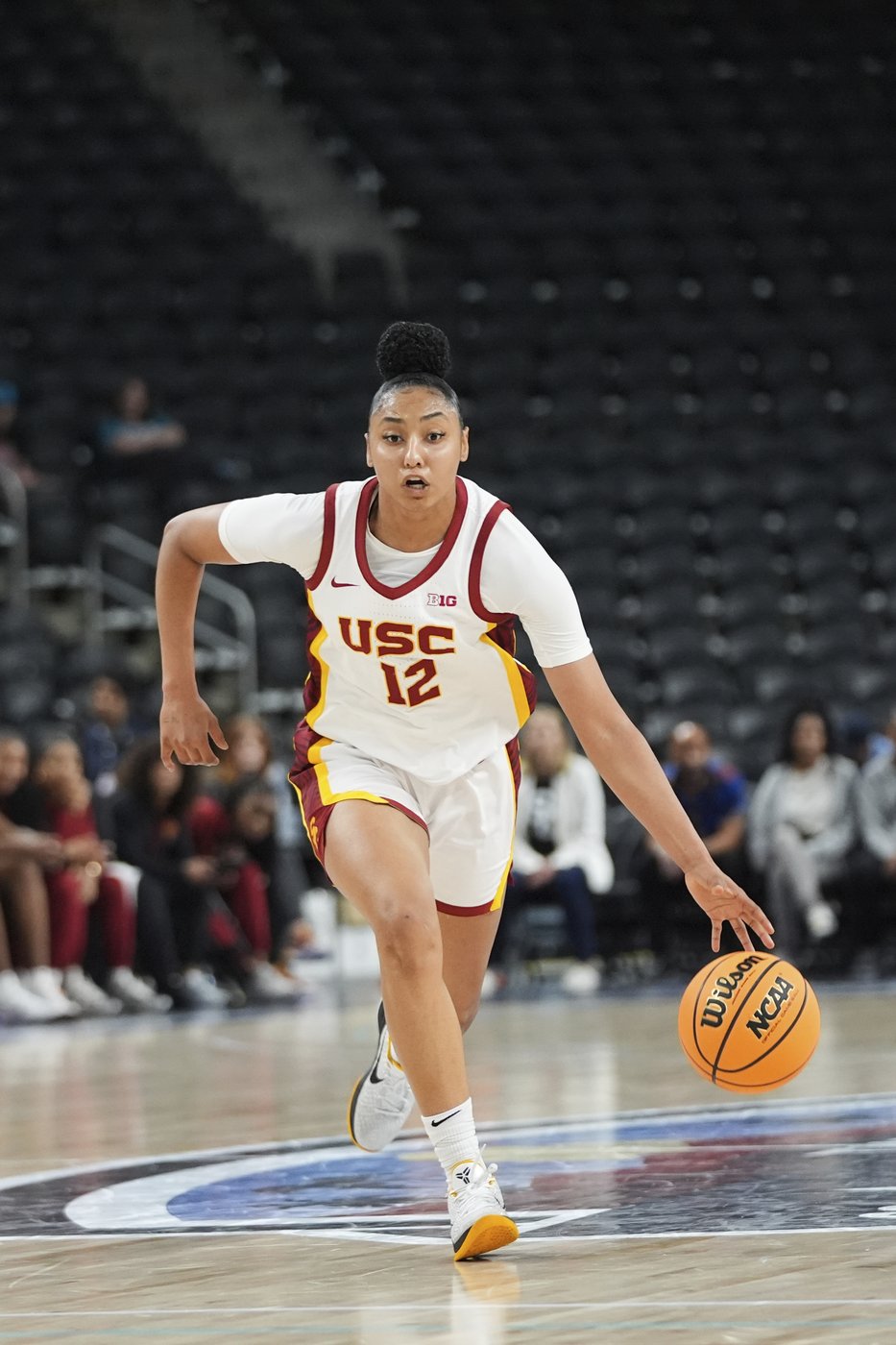 JuJu Watkins and Kiki Iriafen score 30-plus points and No. 6 USC routs Saint Louis 104-65 | iNFOnews.ca JuJu Watkins and Kiki Iriafen score 30-plus points and No. 6 USC routs Saint Louis 104-65 | iNFOnews.ca