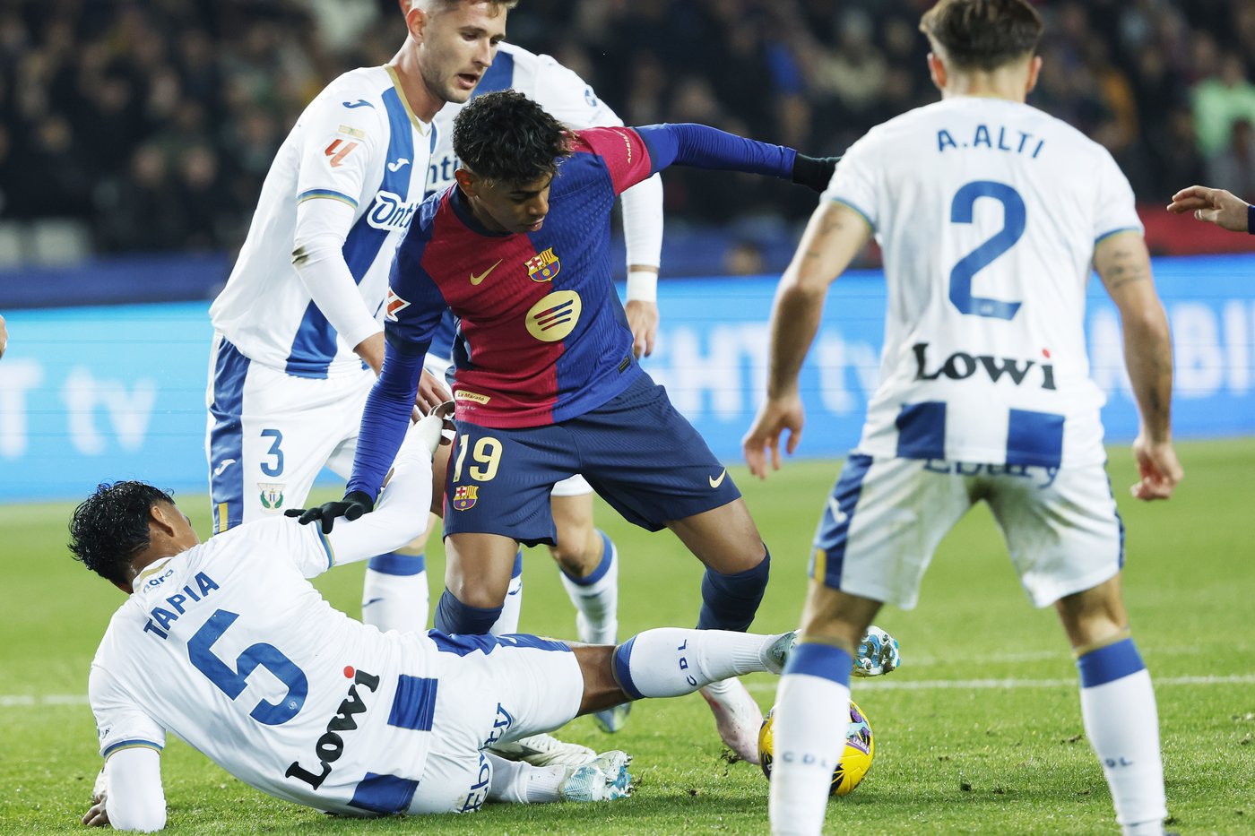 Barcelona forward Lamine Yamal out for up to a month because of ankle injury | iNFOnews.ca Barcelona forward Lamine Yamal out for up to a month because of ankle injury | iNFOnews.ca