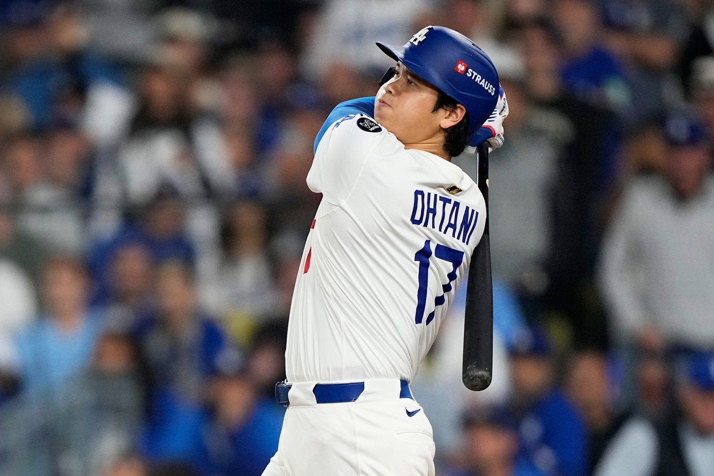 Shohei Ohtani's bat from historic 2024 season sells for $300,000 at auction | iNFOnews.ca Shohei Ohtani's bat from historic 2024 season sells for $300,000 at auction | iNFOnews.ca