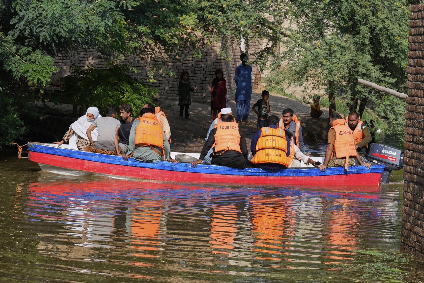 India warns Pakistan of more cross-border flooding due to heavy monsoon rains | iNFOnews.ca