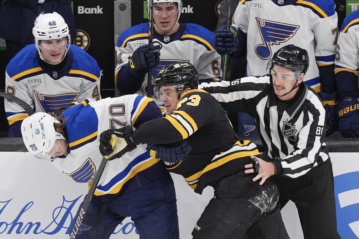 Brayden Schenn scores OT winner to lift the Blues over the Bruins, 3-2 | iNFOnews.ca