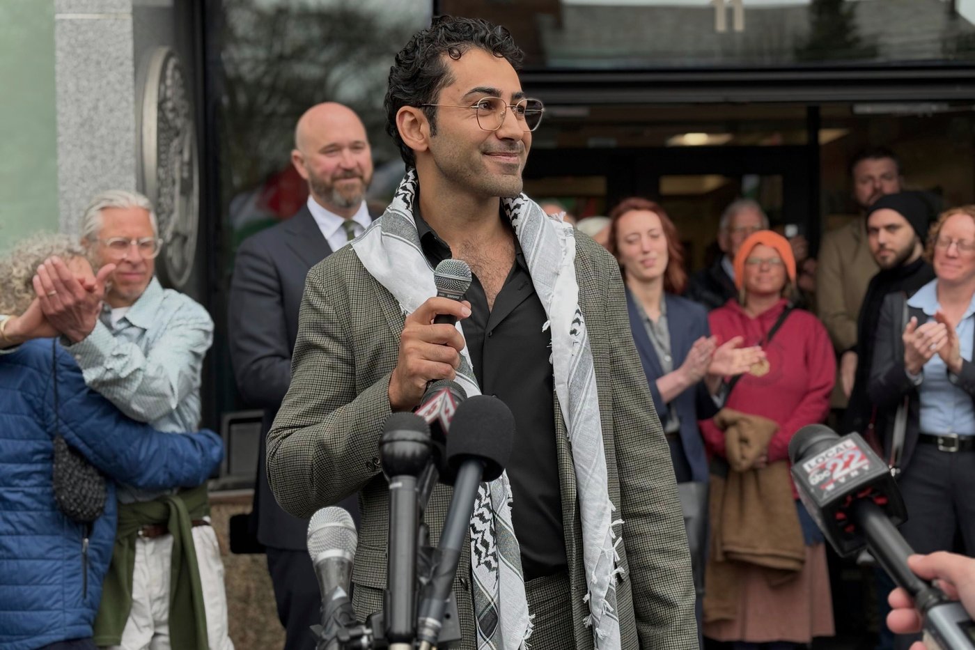 A Palestinian student at Columbia is freed after his arrest at a citizenship interview | iNFOnews.ca