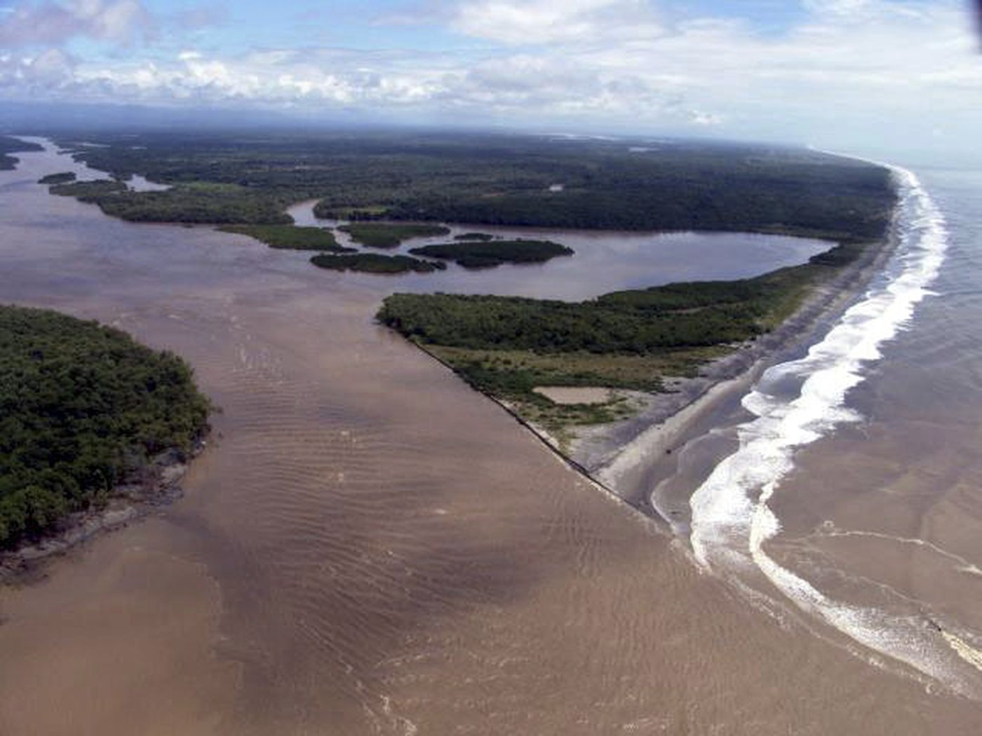 El Salvador commits savings from creative debt refinancing to river conservation | iNFOnews.ca