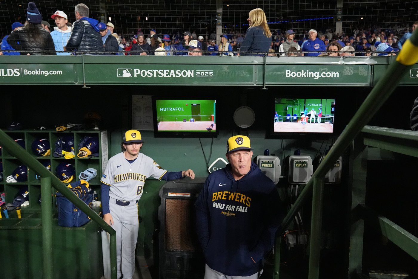 Bard-ball: Brewers manager Pat Murphy references Shakespeare ahead of playoff game | iNFOnews.ca Bard-ball: Brewers manager Pat Murphy references Shakespeare ahead of playoff game | iNFOnews.ca