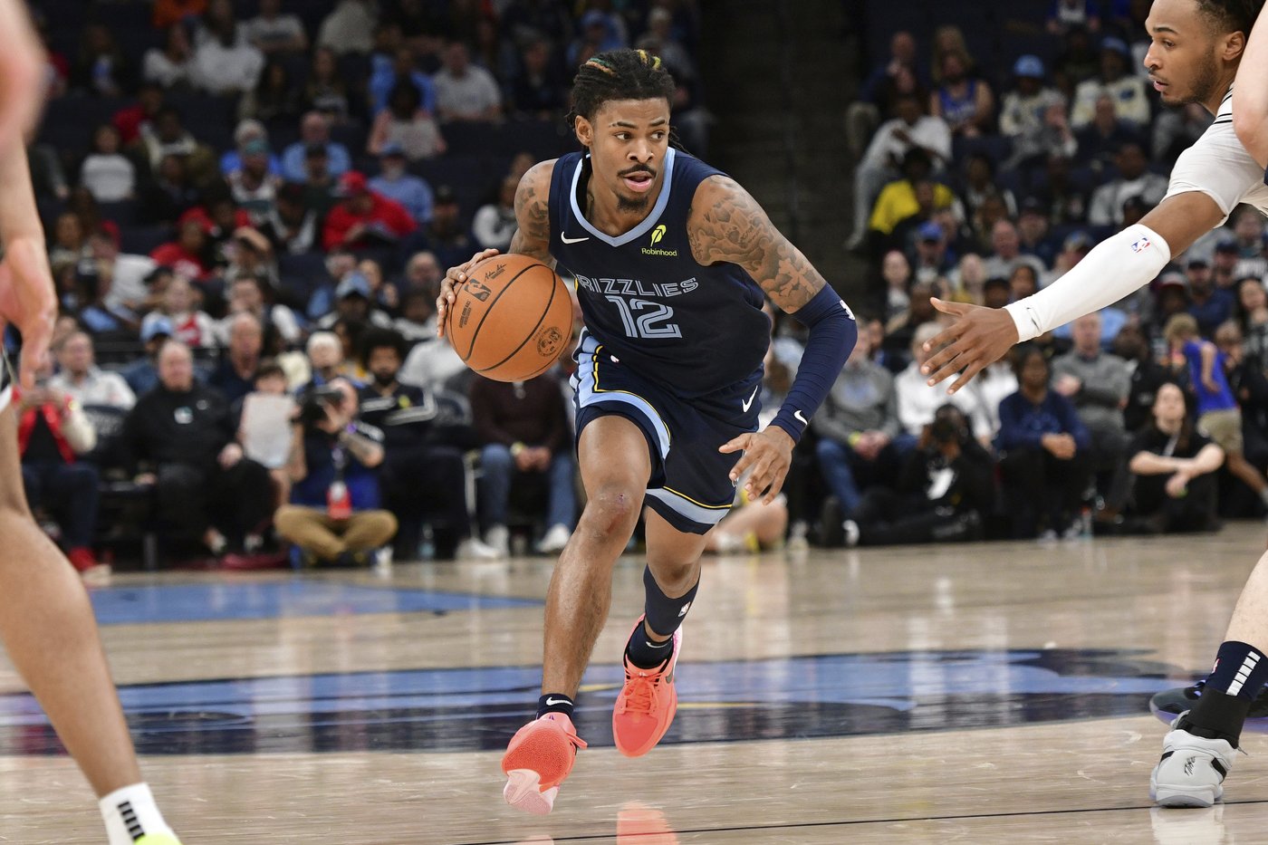 Ja Morant has no comment on report that says group targeting pro athletes burglarized his home | iNFOnews.ca Ja Morant has no comment on report that says group targeting pro athletes burglarized his home | iNFOnews.ca