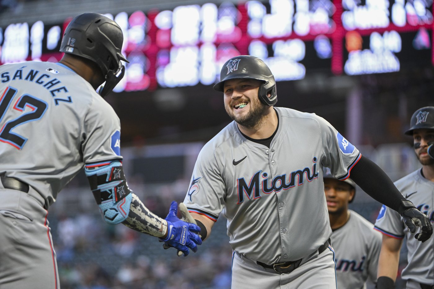 Twins snap a three-game skid with 8-3 win over Miami and send the Marlins to their 100th loss | iNFOnews.ca